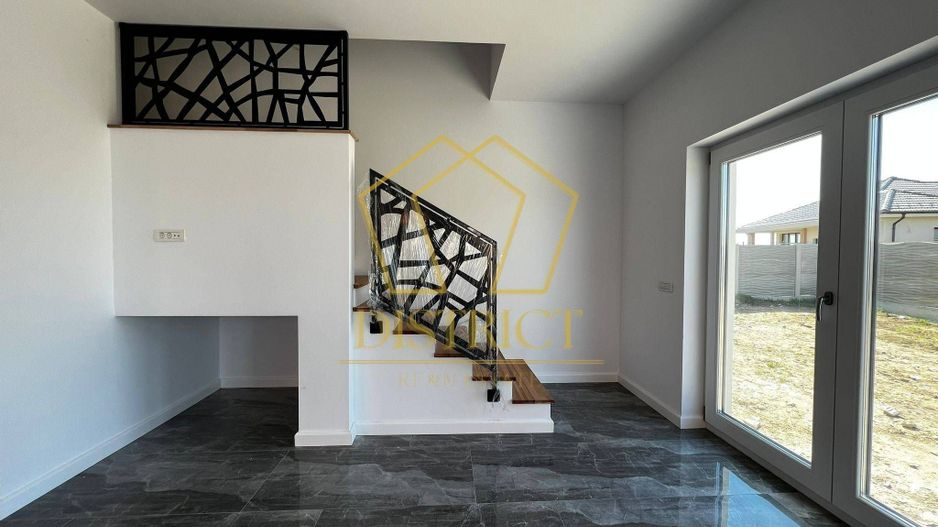 Duplex 5 camere despartit prin camera tehnica | Ghiroda - Poză 3