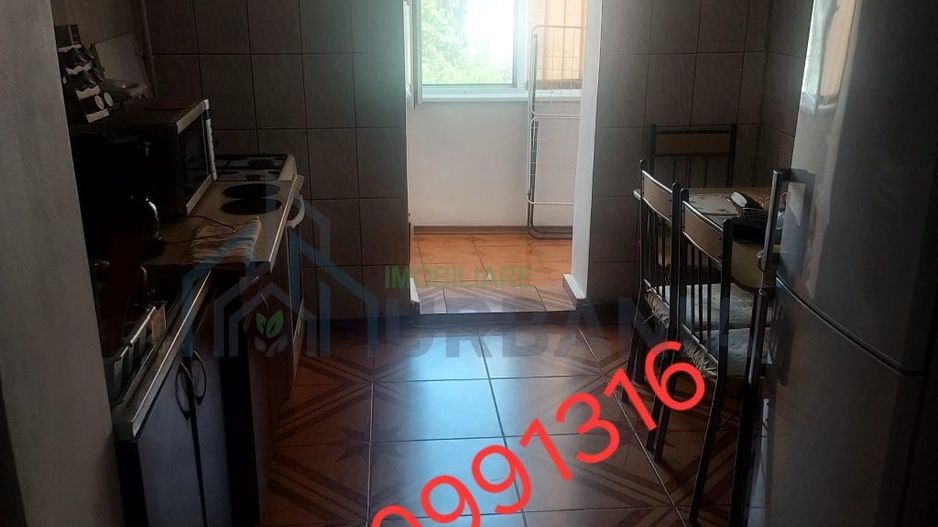 Apartament 3 camere de vânzare Păcurari - Poză 2
