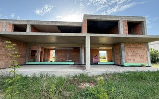 Casa cu vedere panoramica superba 306 mp utili, 874mp teren - Poză 2