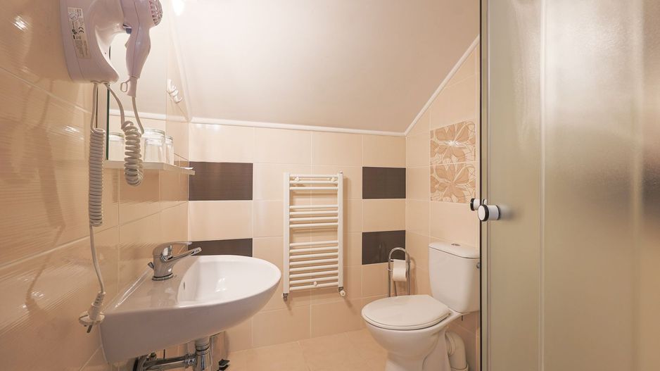 Flexibilitate într-o locație cheie, ideală pt hotel, cămin, clinică. - Poză 23