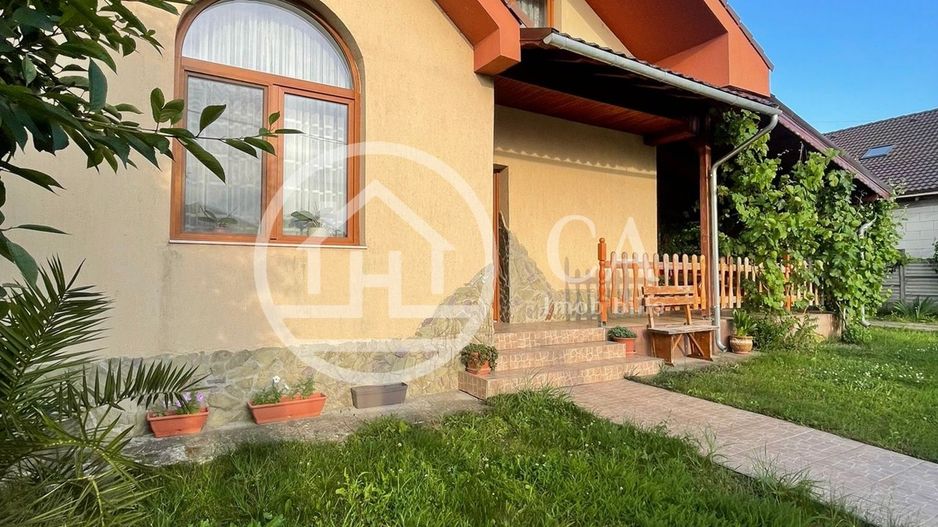 Casa de vânzare cu 4 camere in Santandrei, Bihor. - Poză 1