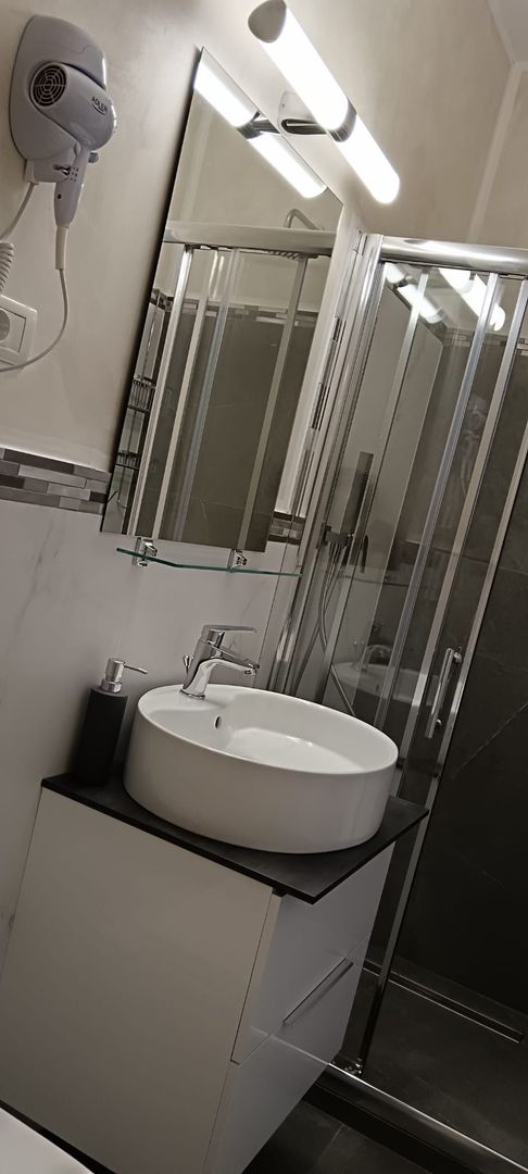 Apartament de închiriat, zonă centrală - Poză 16