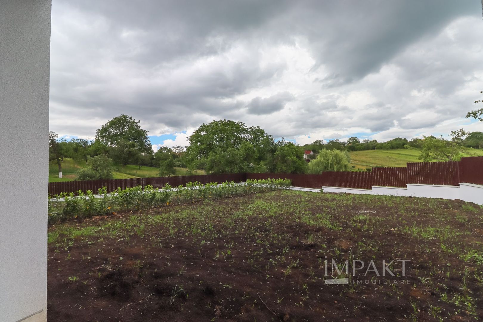 Case cuplate 5 camere si teren de 700 m2 in Feleacu - Poză 36