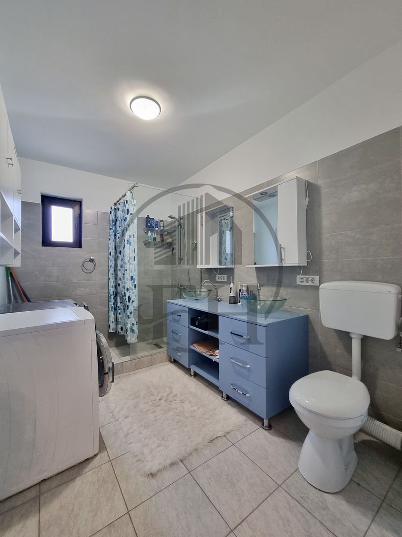 SOLD/ VANDUT- Casa / Vila de vanzare Valu lui Traian - Poză 11