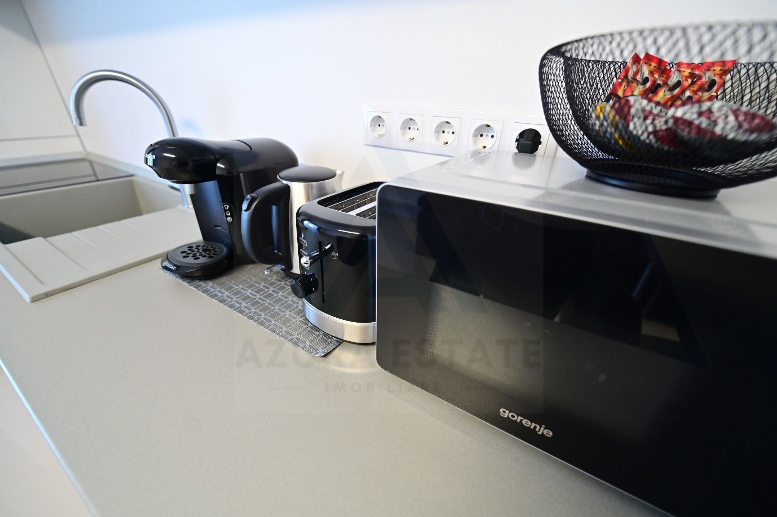 Apartament modern 3 camere 76 mp etaj 4/8 lift zona Doamna Stanca - Poză 6