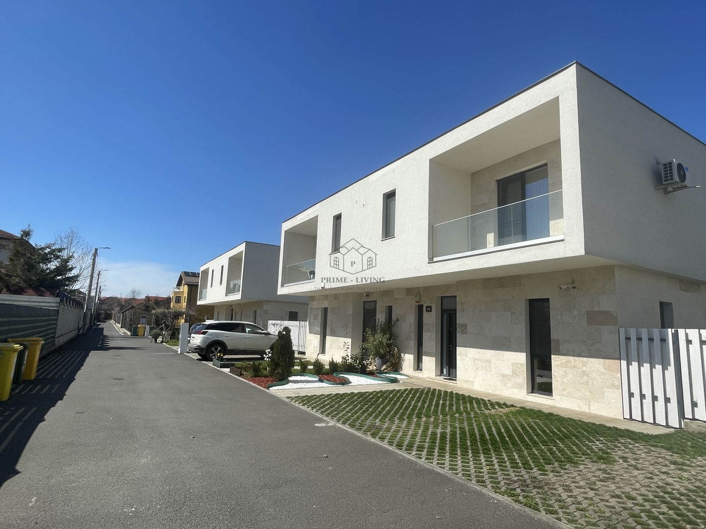 VILA NOUA SI MODERNA CU 5 CAMERE LA INCHIRIERE IN OTOPENI - Poză 1