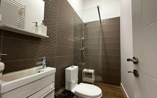 Închiriere, Penthouse cu 2 camere + loc de parcare - Poză 9