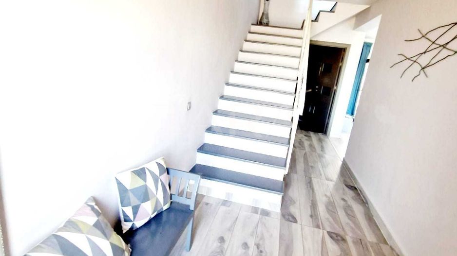 Casă modernă, complet mobilată, cu view deosebit! - Poză 2