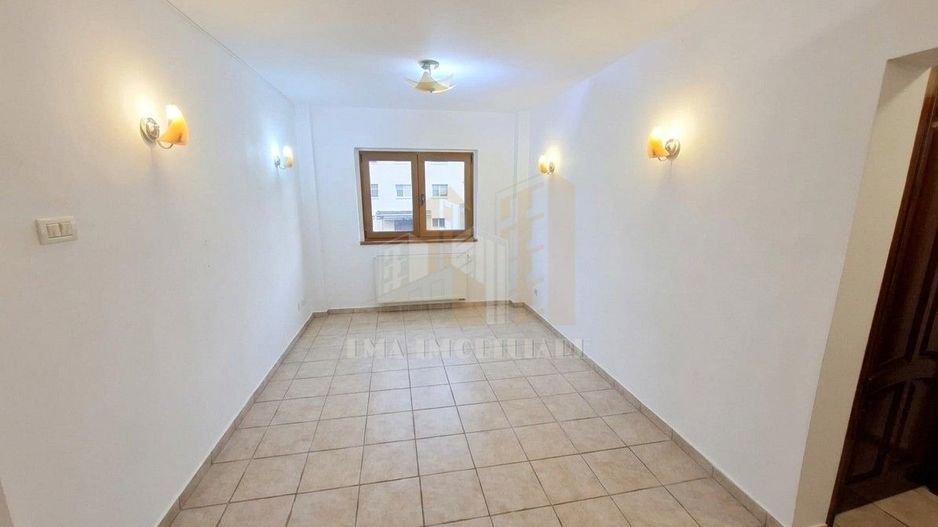 Apartament 4 camere Triaj Brasov - Poză 1