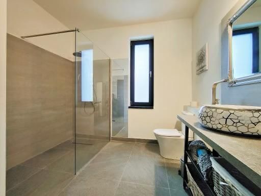 VILA CU PISCINA DE INCHIRIAT | COMPLET MOBILATA SI UTILATA | PIPERA - Poză 17