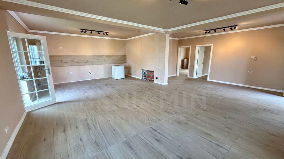 Casa parter moderna 2026 -toate utilitatiile-centrala - 400mp - Metro - Poză 3