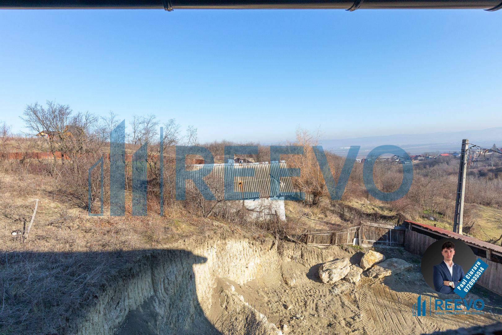 Pensiune/Vilă la roșu P+E+M în Sărata - Poză 28