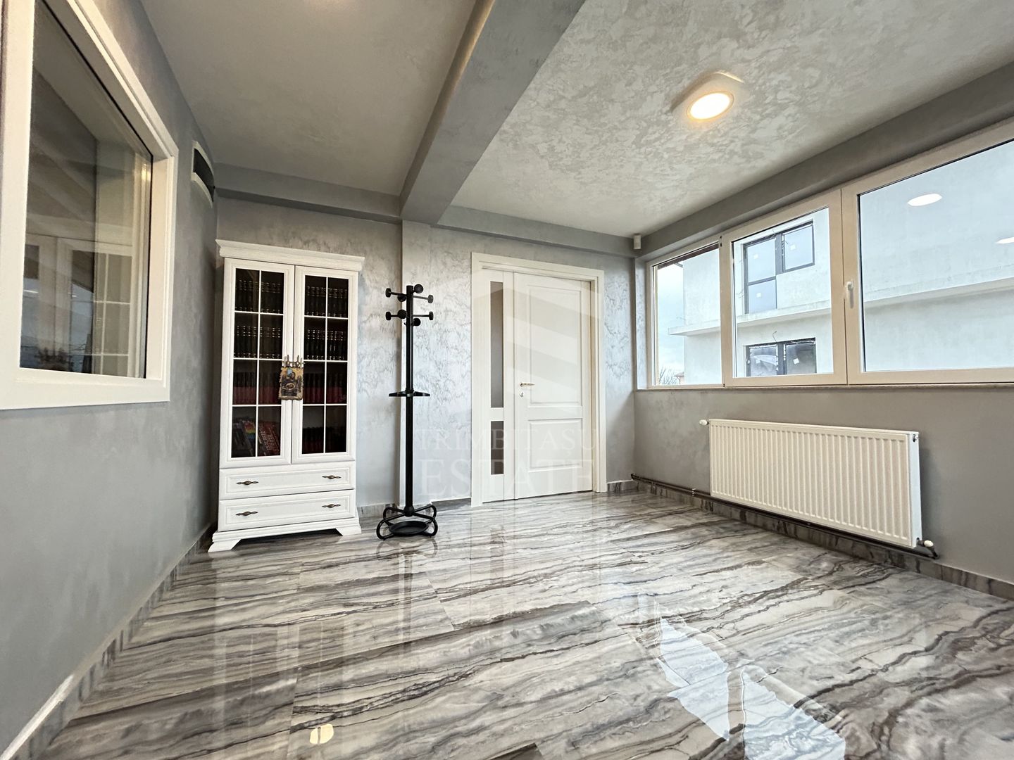 Pensiune Casa Eva Statiunea 2 Mai - 12 camere - teren 600 mp - Poză 8