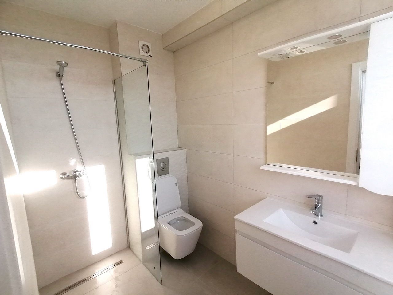 3 camere || Pipera || terasa mare || 100 mp - Poză 7