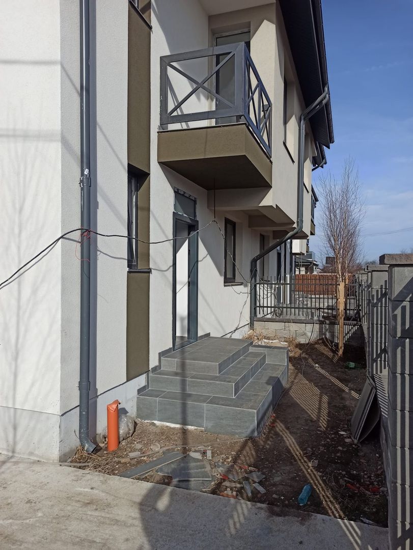 vila gata in duplex/5cam+2bai+150mp curte libera/comBerceni -Ilfov - Poză 1