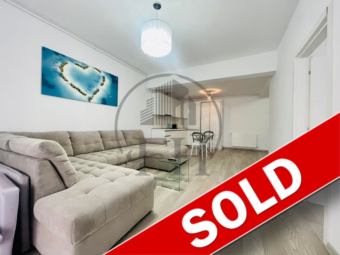 RENTED / INCHIRIAT Apartament cu 2 camere de închiriat în zona Central - Poză 1