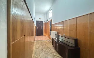 Apartament in casa spațios la doar 5-7 minute de Centrul Istoric - Poză 11