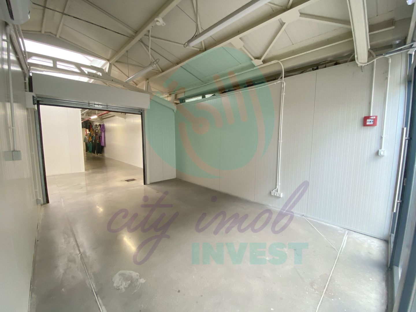 Spatii comerciale de inchiriat, Piata Delfinului - Poză 2