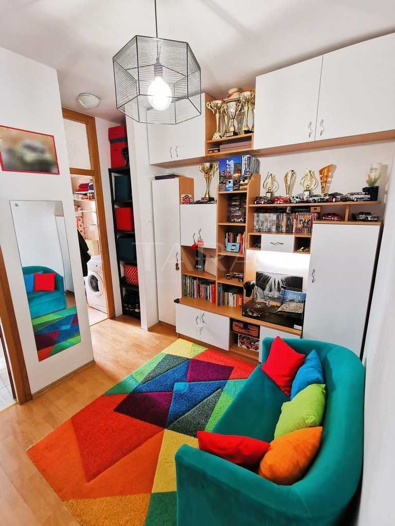 Apartament cu o cameră, garaj, zonă accesibilă, ideal cuplu. - Poză 3