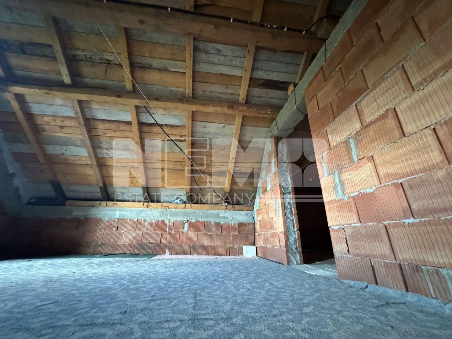 CASĂ DE VÂNZARE | LUNCUȘOARA, UDEȘTI, JUDEȚUL SUCEAVA | PREȚ: 350.000€ - Poză 26