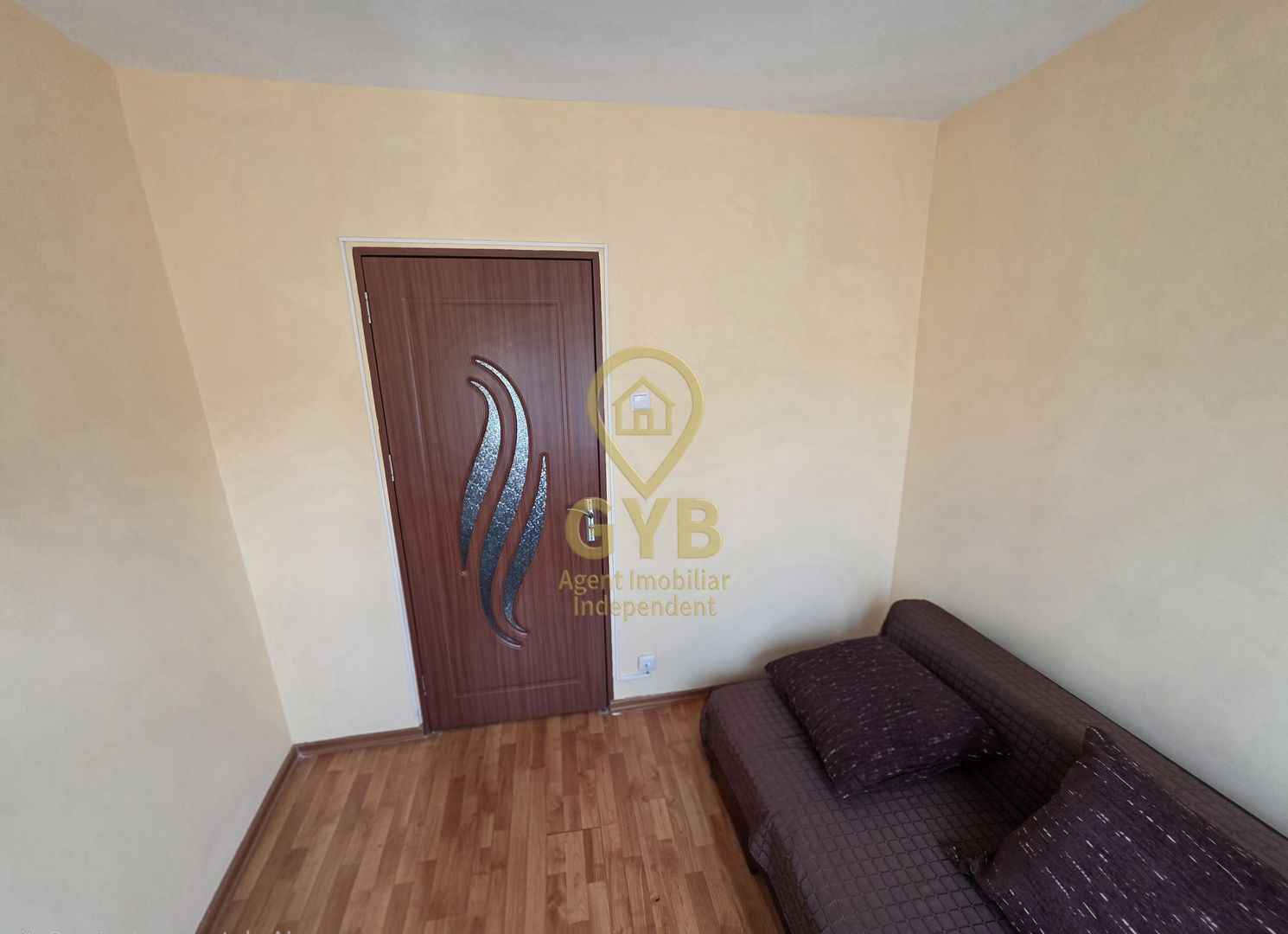 Apartament spatios cu 4 camere, 2 balcoane – Marghita, zona Penny - Poză 4