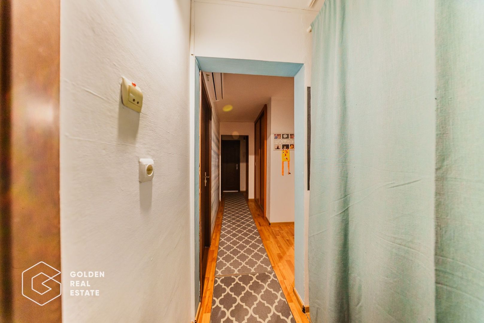 Apartament 4 camere, langa campusul UVVG, decomandat, etaj 3, comision 0% - Poză 17