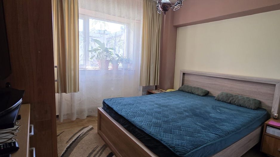 Apartament 4 camere decomandat- Zona Electroputere Mall - Poză 1