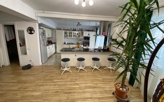 Apartament pe 2 nivele 133mp curte terasa George Enescu bloc nou - Poză 2