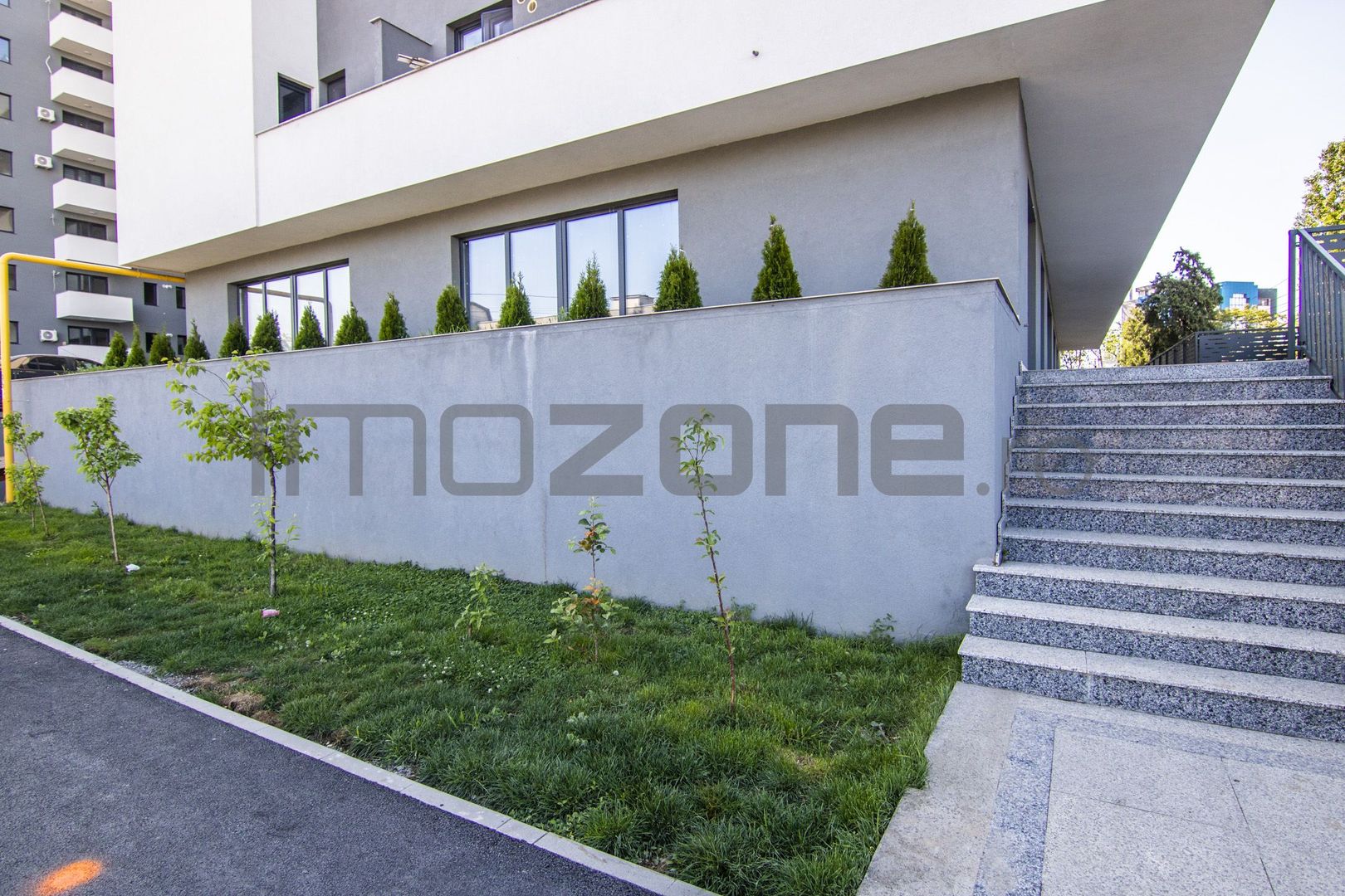 Spatiu Comercial | De Inchiriat | intre 50 mp - 400 mp | Front Stradal - Poză 9