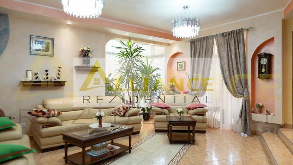 [OLTENITEI] Vila cu 7 camere - 325 MPU - Teren - 766 MP - P+1+M - Poză 3