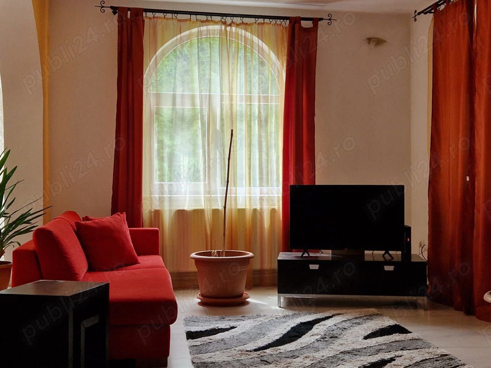 Persoana fizica vand vila zona Bucium - Poză 2