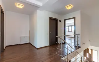 Casă / Vilă cu 5 camere de vânzare Alexandriei/Ion Conea - Poză 23