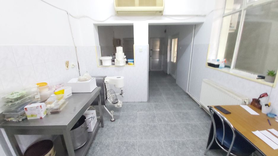 IMOBIL DE LOCUIT SI SPATIU COMERCIAL IN ZONA MEHALA -CETATII - Poză 6