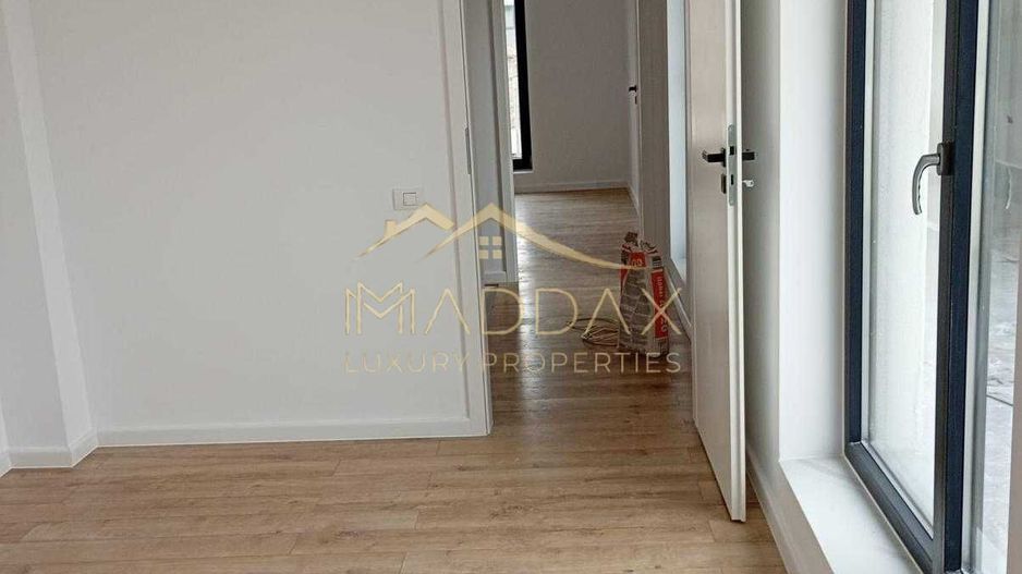 Sediul Ideal de Firmă: Duplex 4 Camere | 4 Terase Mari (70mp)| Parcare| Crângasi - Poză 3