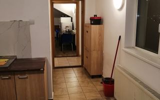 Etaj de inchiriat/ camere+ bai/bucatarie/spalatorie - Poză 16