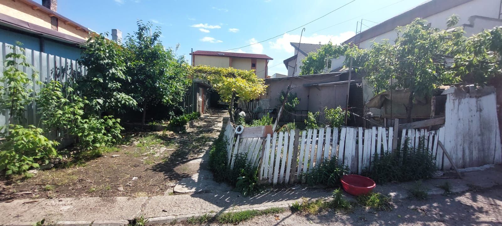 Teren de vanzare 300mp toate utilitatile - Poză 3