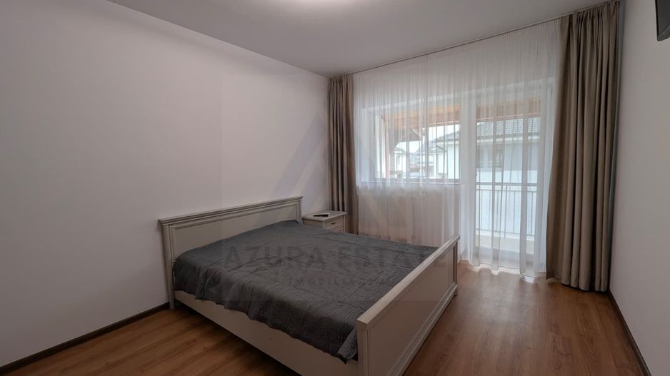Casa 130 mp utili 4 camere 2 bai garaj curte individuala in Selimbar - Poză 8