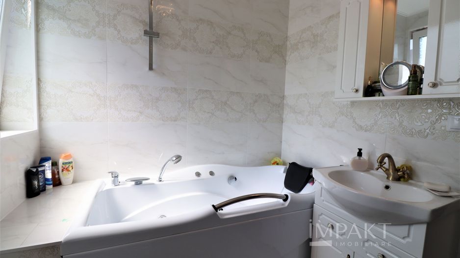 Apartament spatios de 3 camere si 2 bai, zona Andrei Muresanu Sud! - Poză 12