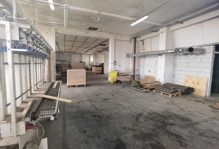 Proprietate industriala la 30 km exterior sud Timisoara - Poză 43