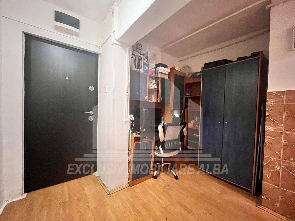 Garsoniera decomandata de vanzare, Cetate - Poză 4