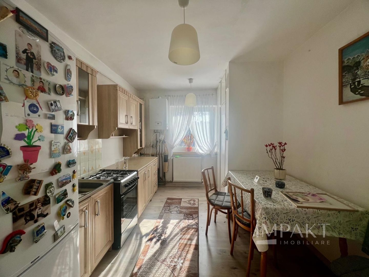 Apartament cu 3 camere decomandate - Poză 4