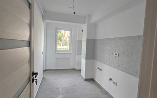 Apartament 2 camere – Etaj 1, balcon închis – Str. Soarelui, Păcurari - Poză 5