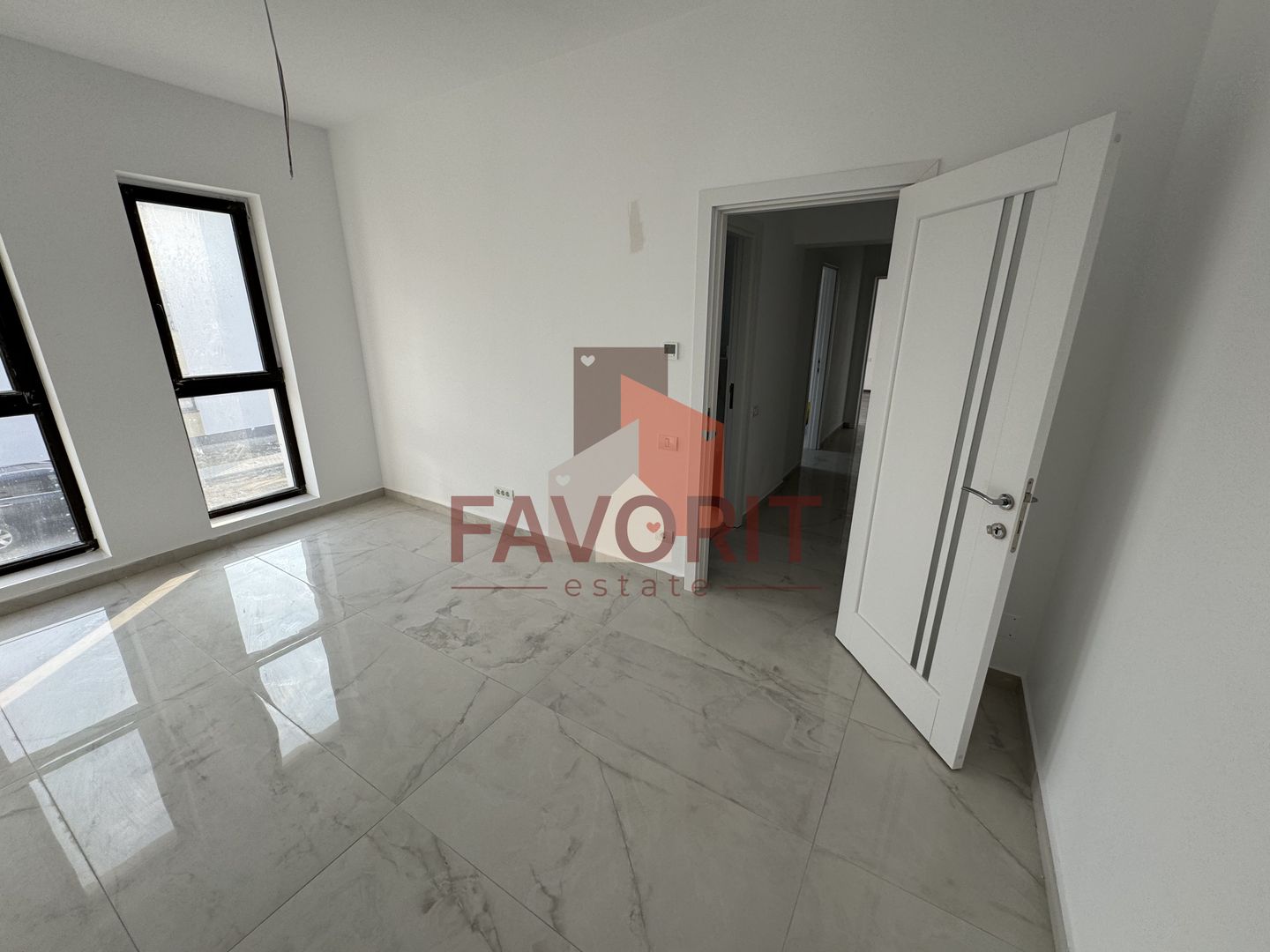 Etaj 1. Finisaje la alegere. Pozitie excelenta - Poză 9