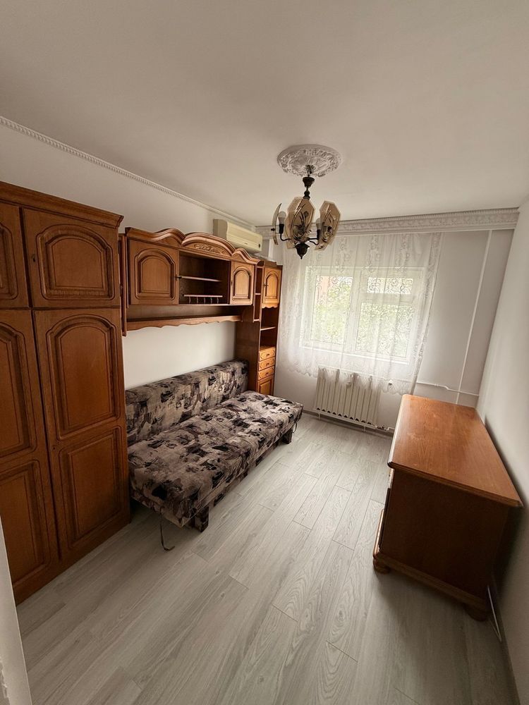Închiriez Apartament cu 3 camere decomandat, parcare inclusă, metrou Dristor 🚗 - Poză 2