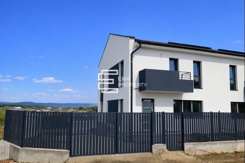 Casă nouă, cu pivniță, pod și 3 dormitoare – situată pe colț - Cisnadie - Poză 1