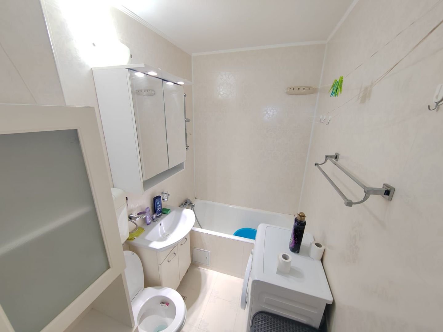 Titan Metrou 1 Decembrie - Poză 9