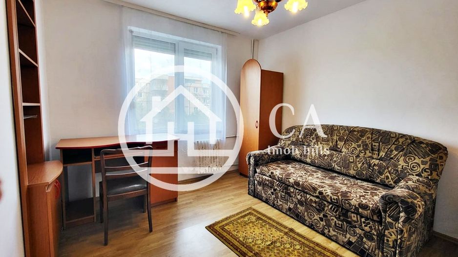 Apartament de închiriat cu 3 camere în zona Rogerius, Oradea - Poză 1
