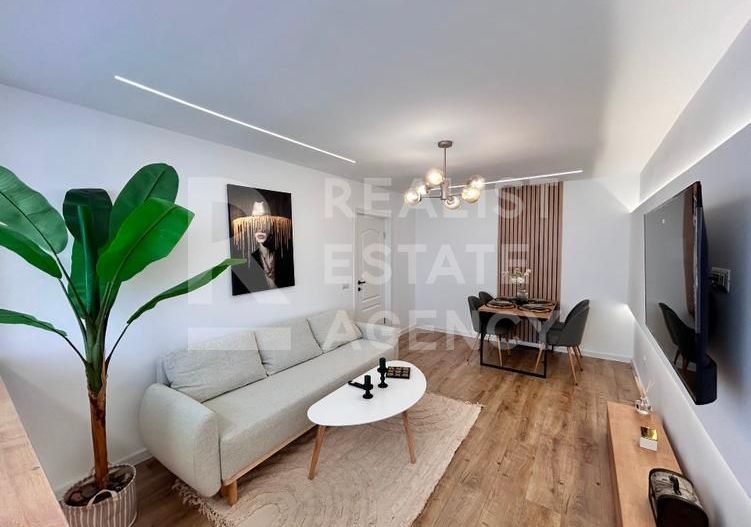 Vânzare, apartament cu 3 camere în zona Drumul Taberei - Poză 3