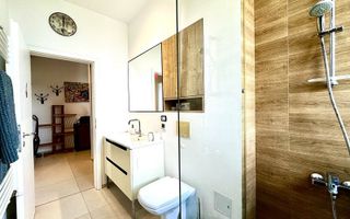 Apartament cu 2 camere, priveliște spre pădure, cochet si primitor, zona Lipovei - Poză 24