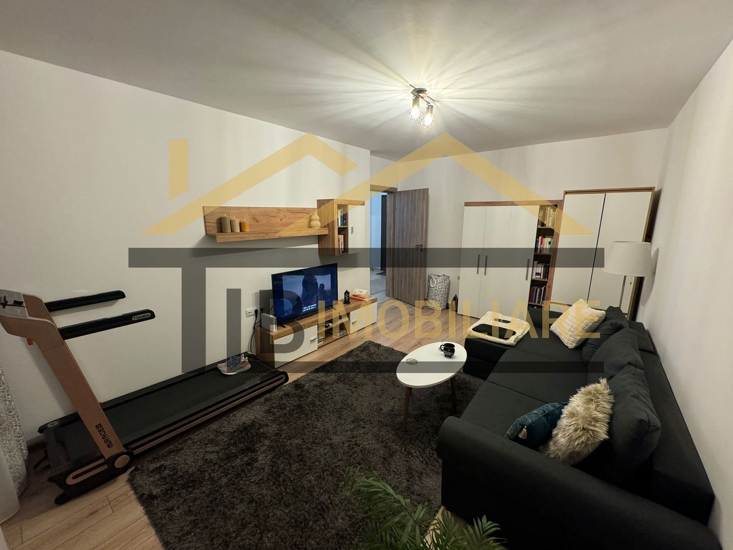 Apartament de 2 camere, 62mp, decomadat, parcare, Zona Maurer - Poză 2